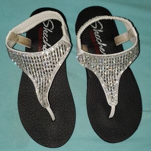 Sandalias skechers yoga foam